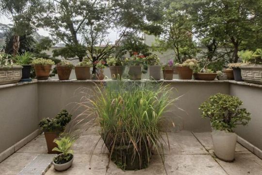 Casa à venda com 3 quartos, 279m² em Real Parque, São Paulo