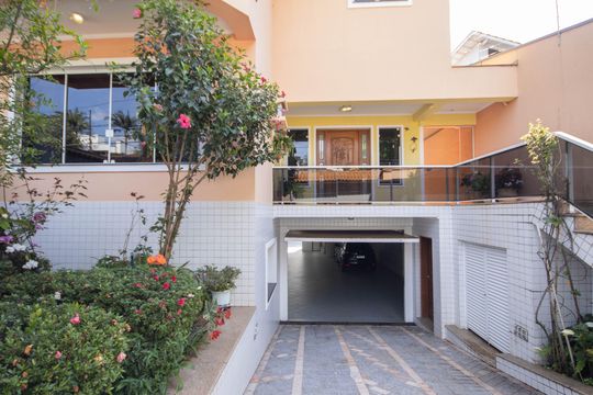 Garagem de casa para alugar com 4 quartos, 495m² em Vila Albertina, São Paulo