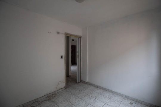 Quarto 2 de apartamento para alugar com 2 quartos, 50m² em Jardim Martins Silva, São Paulo
