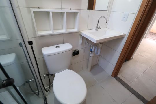 Banheiro Social de apartamento para alugar com 2 quartos, 49m² em Grand Ville, Uberlândia
