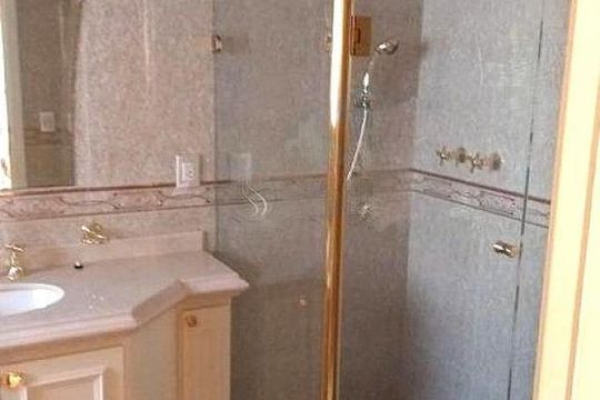 Casa à venda com 5 quartos, 1050m² em Vila Carrão, São Paulo