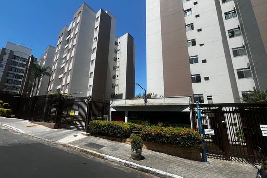 Fachada de apartamento à venda com 2 quartos, 54m² em Vila Amélia, São Paulo