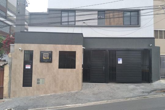 Fachada de apartamento à venda com 2 quartos, 46m² em Chora Menino, São Paulo
