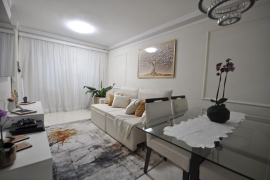 Sala de casa de condomínio à venda com 2 quartos, 90m² em Jardim Brasil (zona Norte), São Paulo