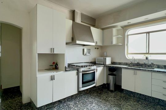 Cozinha de apartamento à venda com 3 quartos, 360m² em Jardim Paulista, São Paulo