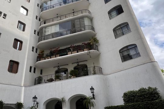 Fachada de apartamento à venda com 3 quartos, 360m² em Jardim Paulista, São Paulo