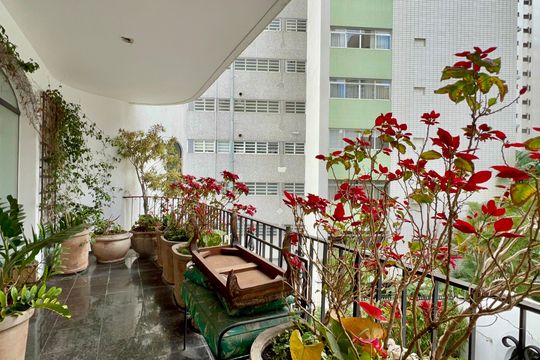 Varanda de apartamento à venda com 3 quartos, 360m² em Jardim Paulista, São Paulo