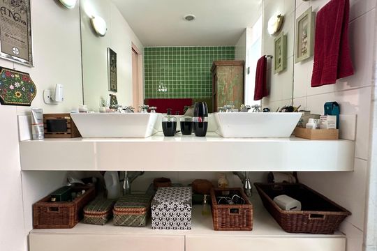 Banheiro do Quarto 4 de apartamento à venda com 4 quartos, 300m² em Laranjeiras, Rio de Janeiro