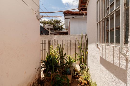 Área Externa de casa à venda com 3 quartos, 250m² em Jardim Modelo, São Paulo