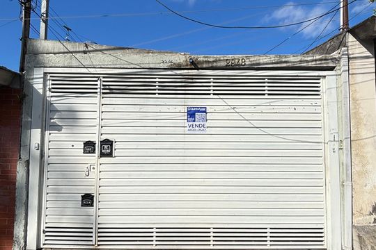 Fachada de casa à venda com 3 quartos, 200m² em Jardim, Santo André