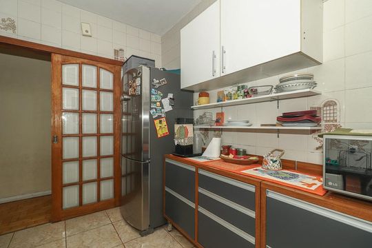 Cozinha de apartamento à venda com 3 quartos, 130m² em São João, Porto Alegre