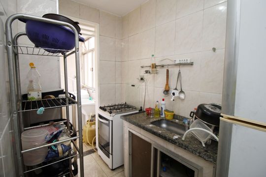Cozinha de apartamento à venda com 2 quartos, 55m² em Vicente de Carvalho, Rio de Janeiro