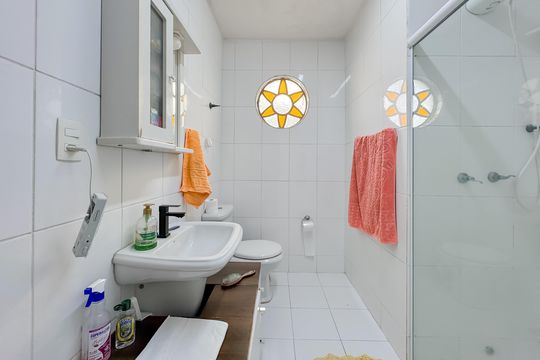 Banheiro da Suíte 1 de casa à venda com 4 quartos, 200m² em Vila Monumento, São Paulo