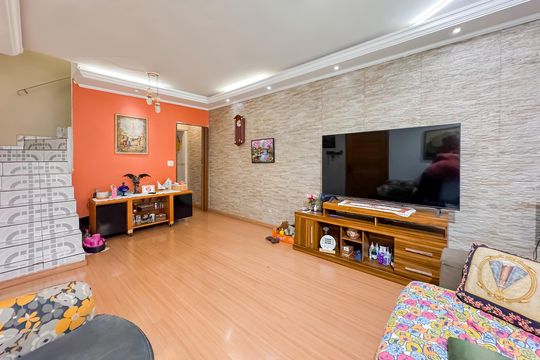 Sala de casa à venda com 4 quartos, 200m² em Vila Monumento, São Paulo