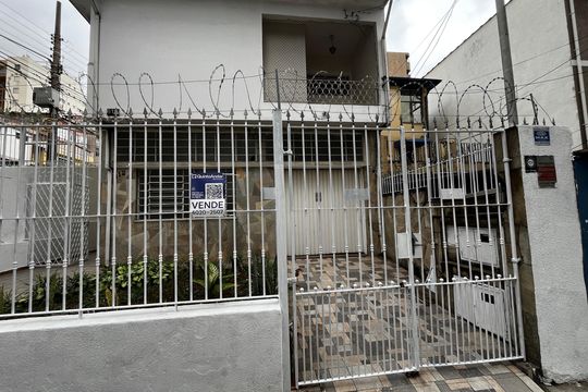 Fachada de casa à venda com 2 quartos, 198m² em Casa Verde, São Paulo