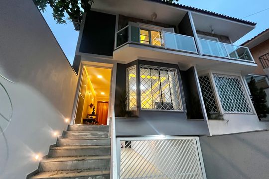 Fachada de casa à venda com 3 quartos, 200m² em Casa Verde, São Paulo