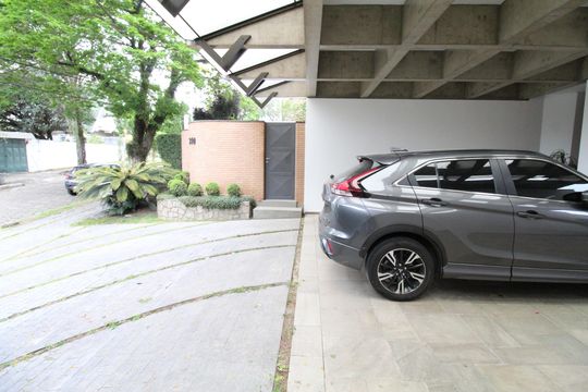 Garagem de casa de condomínio para alugar com 4 quartos, 450m² em Jardim das Colinas, São José dos Campos