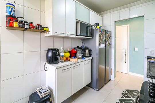 Cozinha de apartamento à venda com 3 quartos, 95m² em Educandário, São Paulo