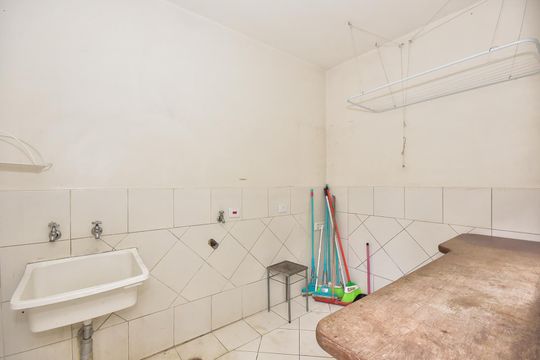 Área de Serviço de casa à venda com 3 quartos, 279m² em Jardim Panorama, São Paulo