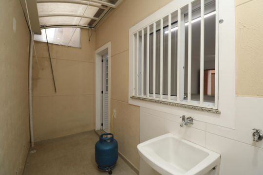 Área de Serviço de casa para alugar com 2 quartos, 60m² em Vila Mazzei, São Paulo