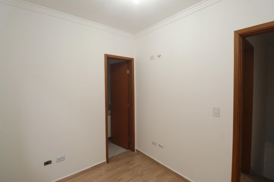 Suíte 1 de casa para alugar com 2 quartos, 60m² em Vila Mazzei, São Paulo