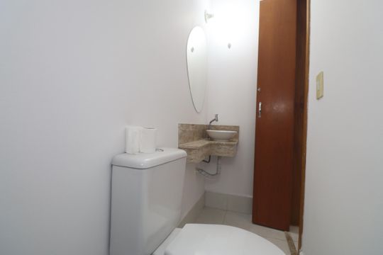 Lavabo de casa para alugar com 2 quartos, 60m² em Vila Mazzei, São Paulo