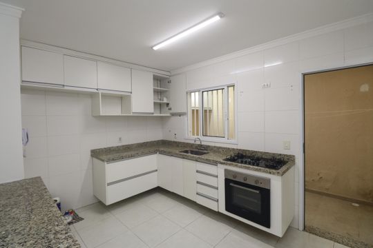Sala / Cozinha  de casa para alugar com 2 quartos, 60m² em Vila Mazzei, São Paulo