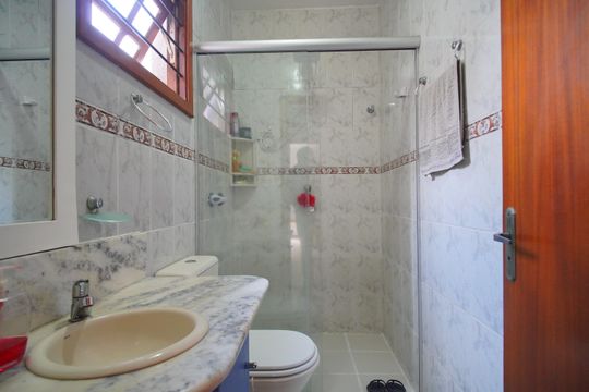 Banheiro Social de casa à venda com 3 quartos, 93m² em Ouro Branco, Novo Hamburgo
