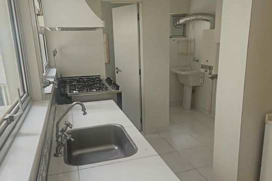 Apartamento para alugar com 2 quartos, 102m² em Cerqueira César, São Paulo
