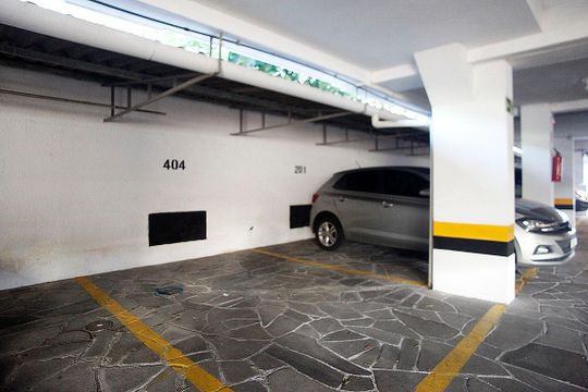 Garagem de apartamento para alugar com 1 quarto, 50m² em Santana, Porto Alegre