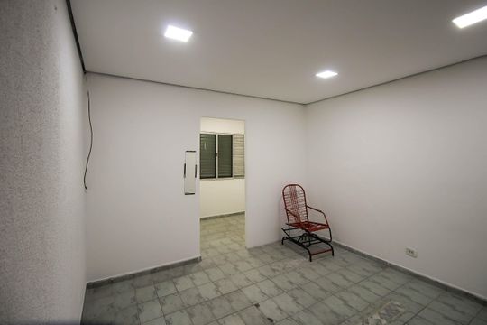 Quarto de casa para alugar com 1 quarto, 80m² em Jardim Tietê, São Paulo