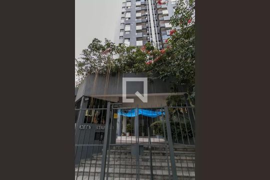 Fachada de apartamento à venda com 2 quartos, 60m² em Vila Olímpia, São Paulo