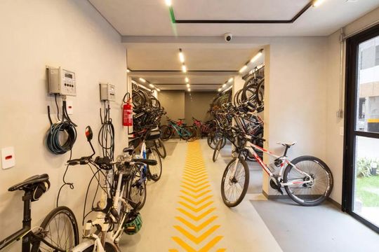 Área comum - Bicicletário de kitnet/studio para alugar com 1 quarto, 24m² em Butantã, São Paulo