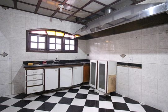 Cozinha de casa para alugar com 4 quartos, 250m² em Jardim Sapopemba, São Paulo