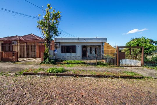 Fachada de casa à venda com 3 quartos, 160m² em Jardim Itu, Porto Alegre