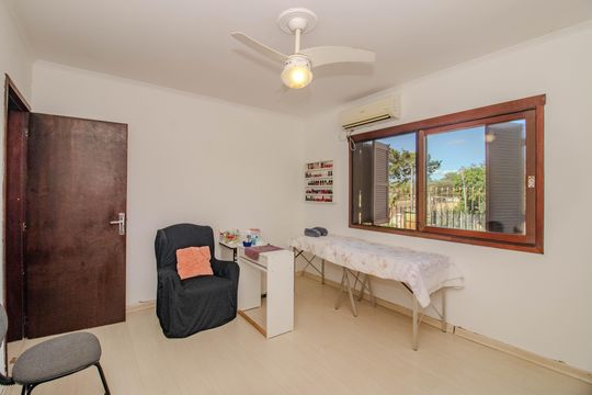 Casa à venda com 3 quartos, 160m² em Jardim Itu, Porto Alegre