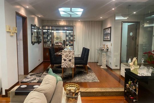 Casa para alugar com 3 quartos, 285m² em Jardim do Mar, São Bernardo do Campo