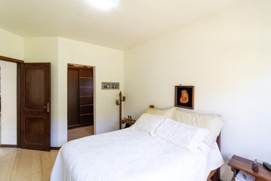 Suíte 2 de casa à venda com 2 quartos, 140m² em Guarujá, Porto Alegre