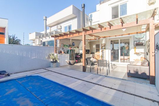Área comum - Piscina de casa à venda com 3 quartos, 230m² em Espírito Santo, Porto Alegre