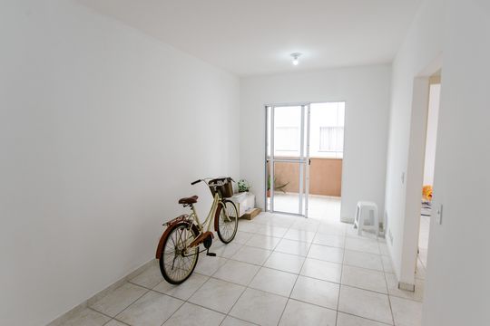 Sala de apartamento para alugar com 2 quartos, 80m² em Vila São José, Taubaté