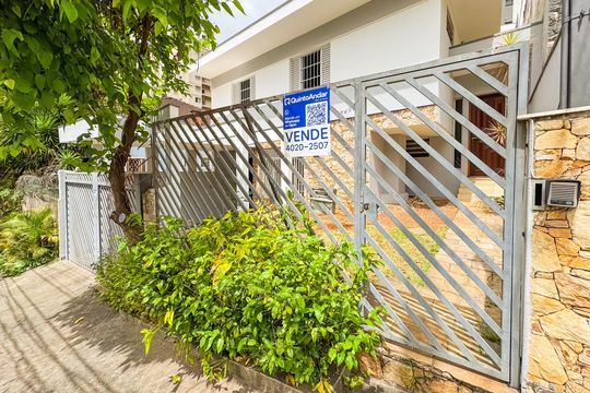 Fachada de casa à venda com 3 quartos, 194m² em Paraíso, São Paulo