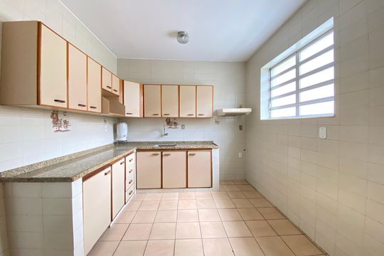 Cozinha de casa à venda com 4 quartos, 284m² em Del Castilho, Rio de Janeiro