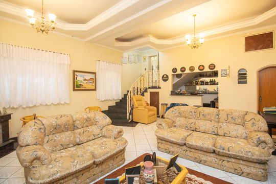 Casa à venda com 3 quartos, 400m² em Bortolândia, São Paulo