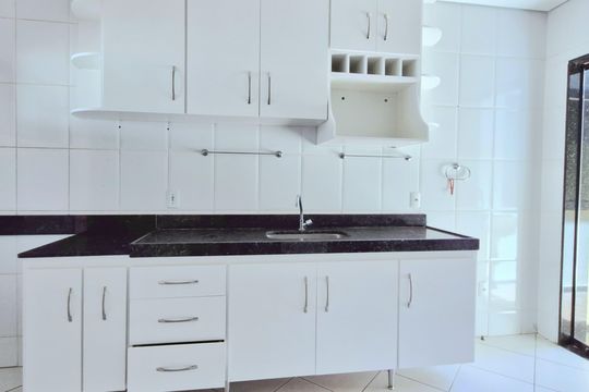 Cozinha de casa à venda com 3 quartos, 199m² em Bela Vista, Lagoa Santa
