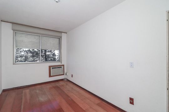 Quarto 1 de apartamento à venda com 2 quartos, 56m² em Jardim Sabará, Porto Alegre