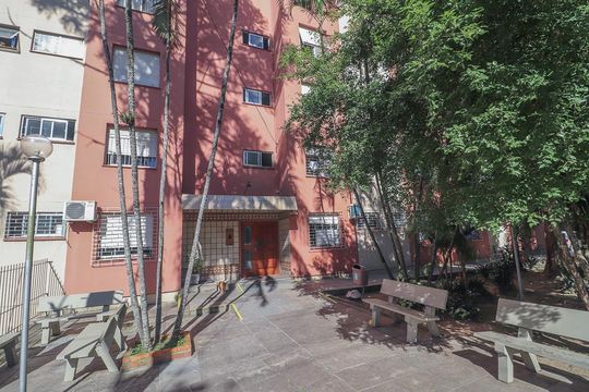 Fachada de apartamento à venda com 2 quartos, 56m² em Jardim Sabará, Porto Alegre