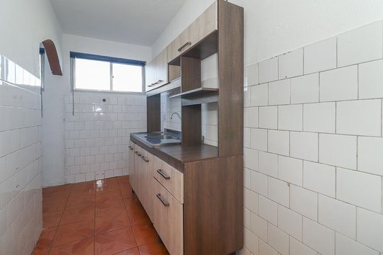 Cozinha de apartamento à venda com 2 quartos, 56m² em Jardim Sabará, Porto Alegre