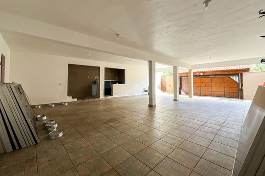Garagem de casa à venda com 5 quartos, 580m² em City América, São Paulo