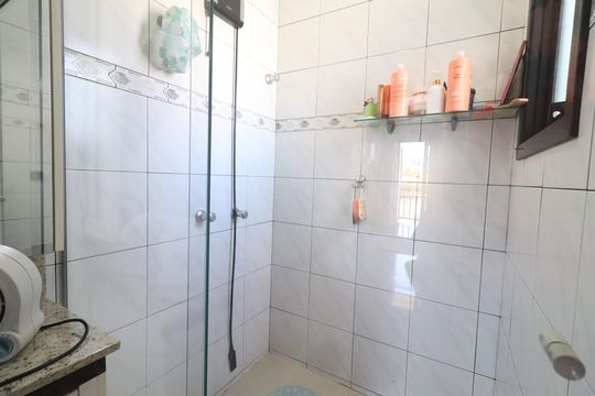 Banheiro da Suíte de casa à venda com 4 quartos, 350m² em São Jorge, Novo Hamburgo