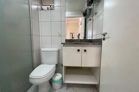 Banheiro de apartamento à venda com 3 quartos, 68m² em Jardim Jaqueline, São Paulo